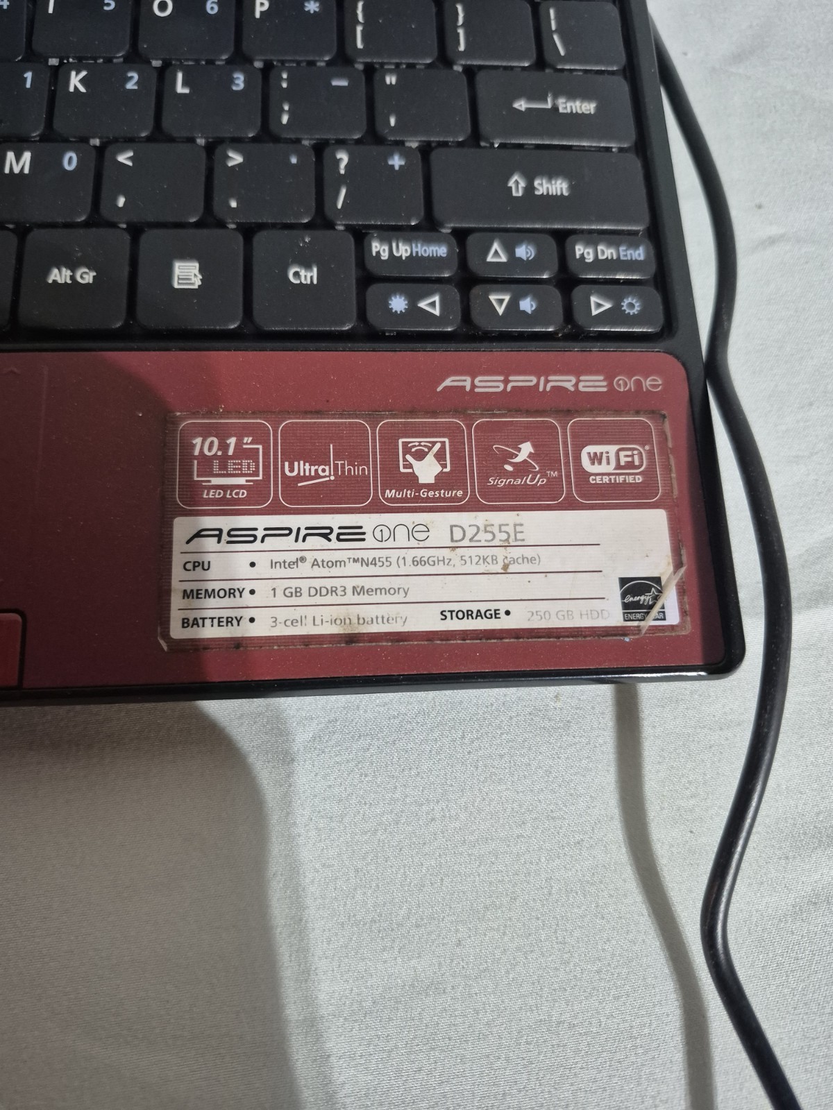 Acer Aspire One D255-2256 Intel Atom N450 1.66GHz Works When Pluged In