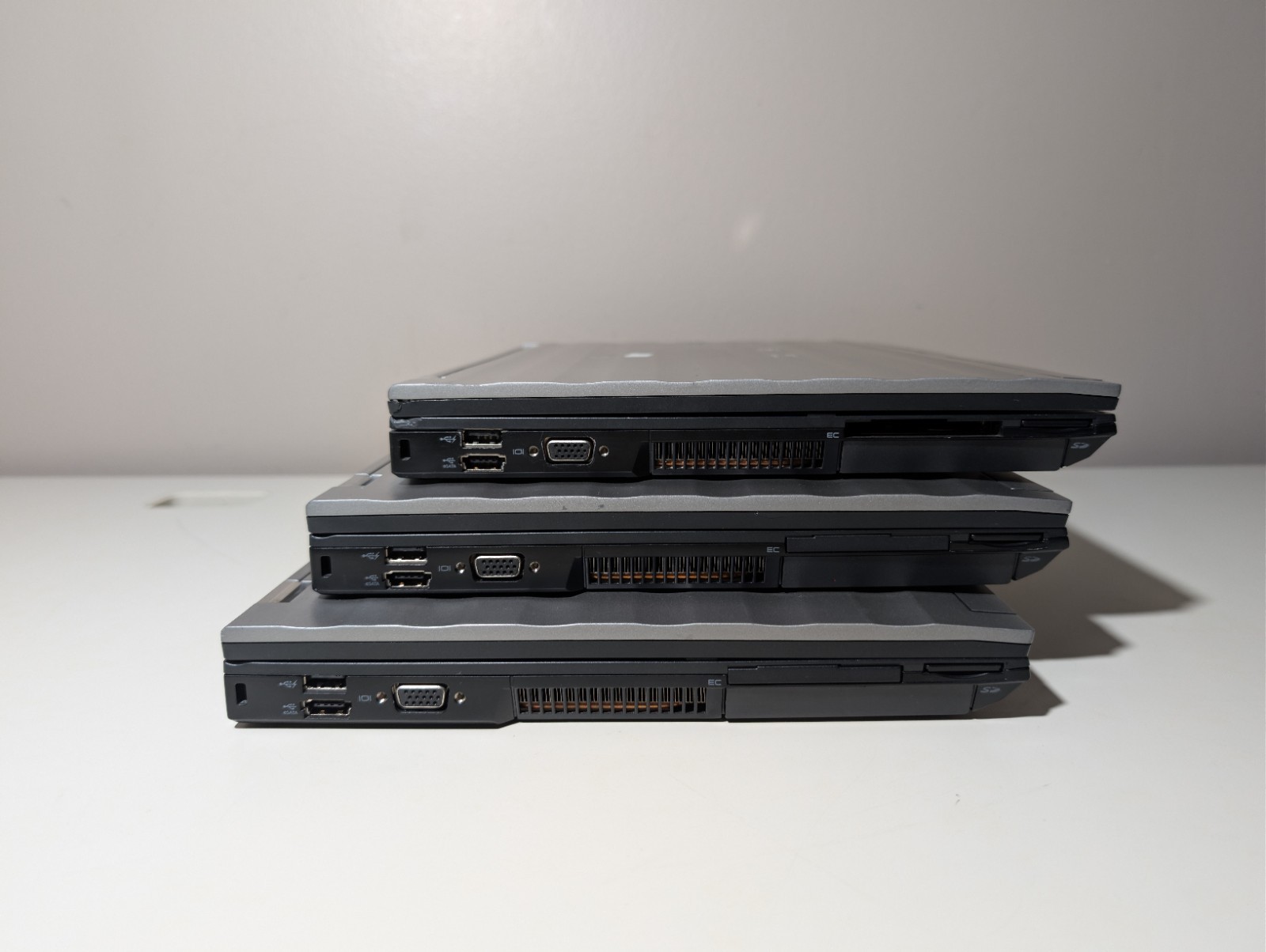 15″ Dell Precision M4400 | C2D 4GB RAM 500GB HDD | DVD-RW NVIDIA Win XP 32-Bit