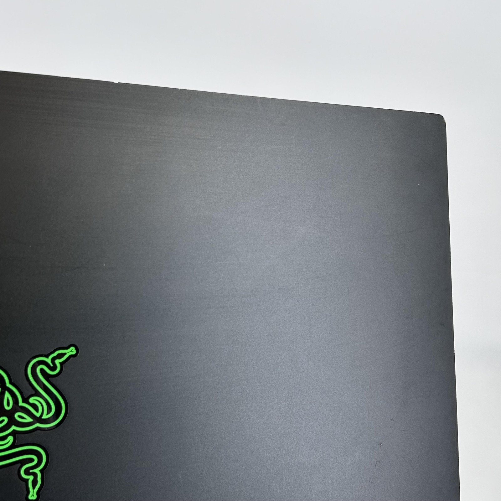 Razer Blade 15 Advanced 300Hz FHD i7-10875H 2.3GHz 16GB 1TB RTX 2080 Super Max-Q