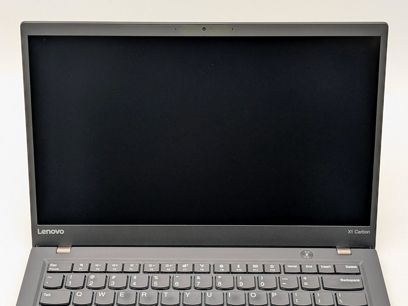 Lenovo ThinkPad X1 Carbon 5th Gen 14″ FHD I7-7500U 256GB SSD 16GB W10P *READ*