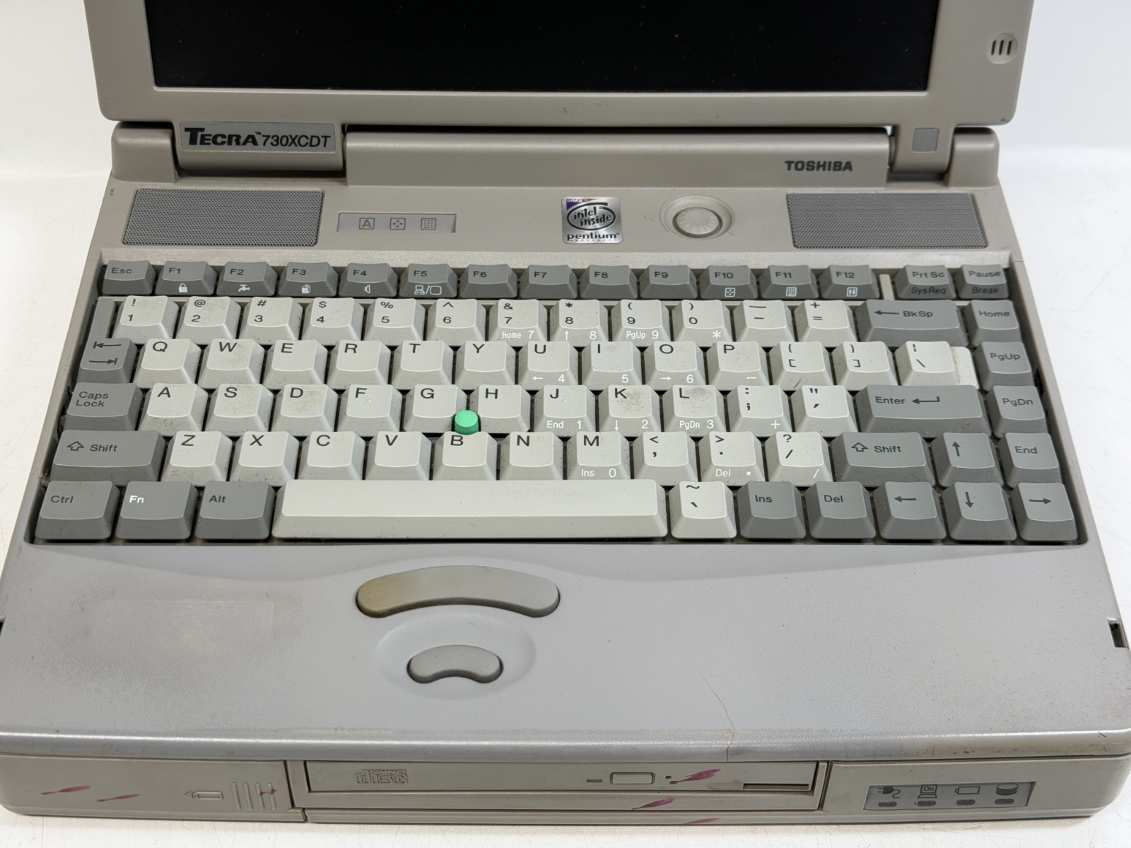Toshiba Notebook Laptop Tecra 730 XCDT NO HDD w/AC PARTS