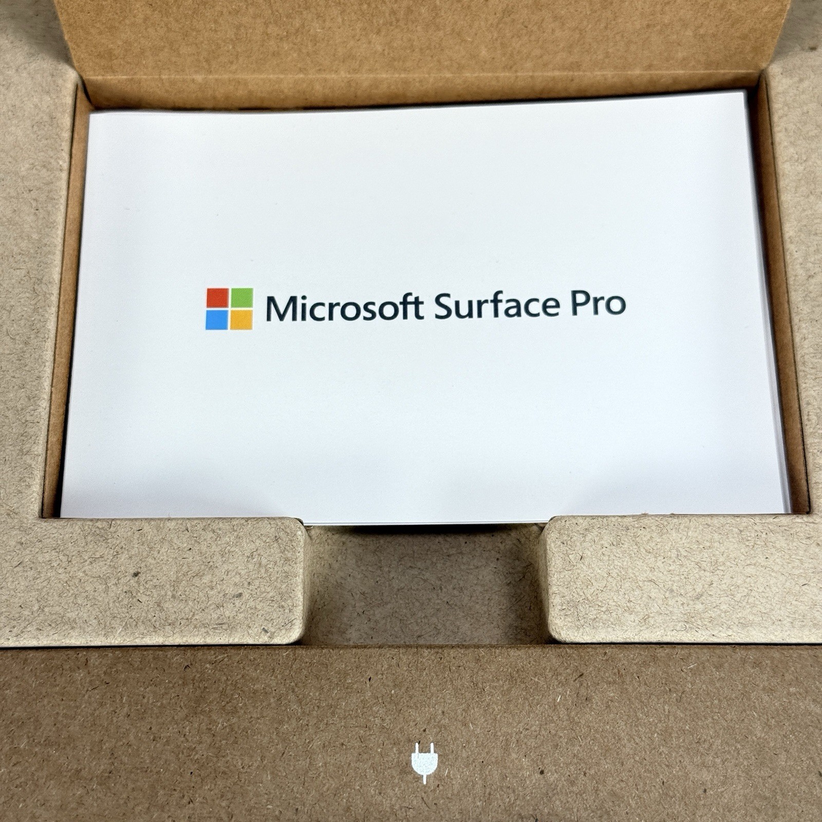 Microsoft Surface Pro 10 Tablet – 13″ – 32 GB – 256 GB SSD – Platinum