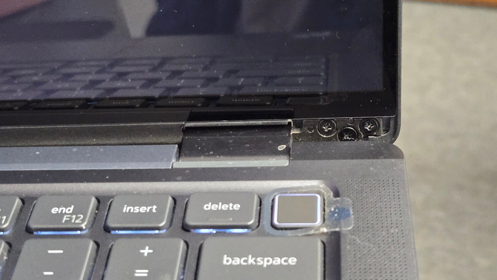 Dell Latitude 9430 2 in 1 Laptop QHD+ Touch Intel i5-12th 16GB Ram + 256GB NVMe