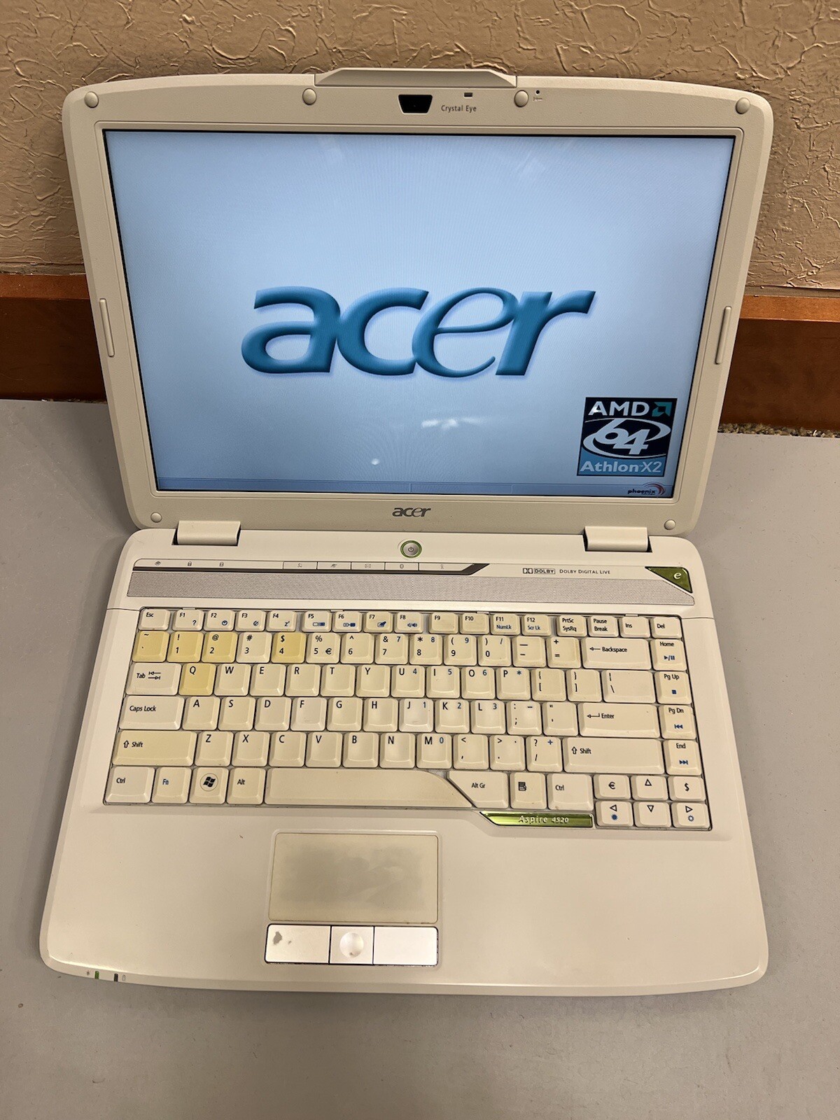 ACER Aspire 4520 AMD Athlon Dual-Core 2GB RAM 120GB HDD WIFI WRBCAM
