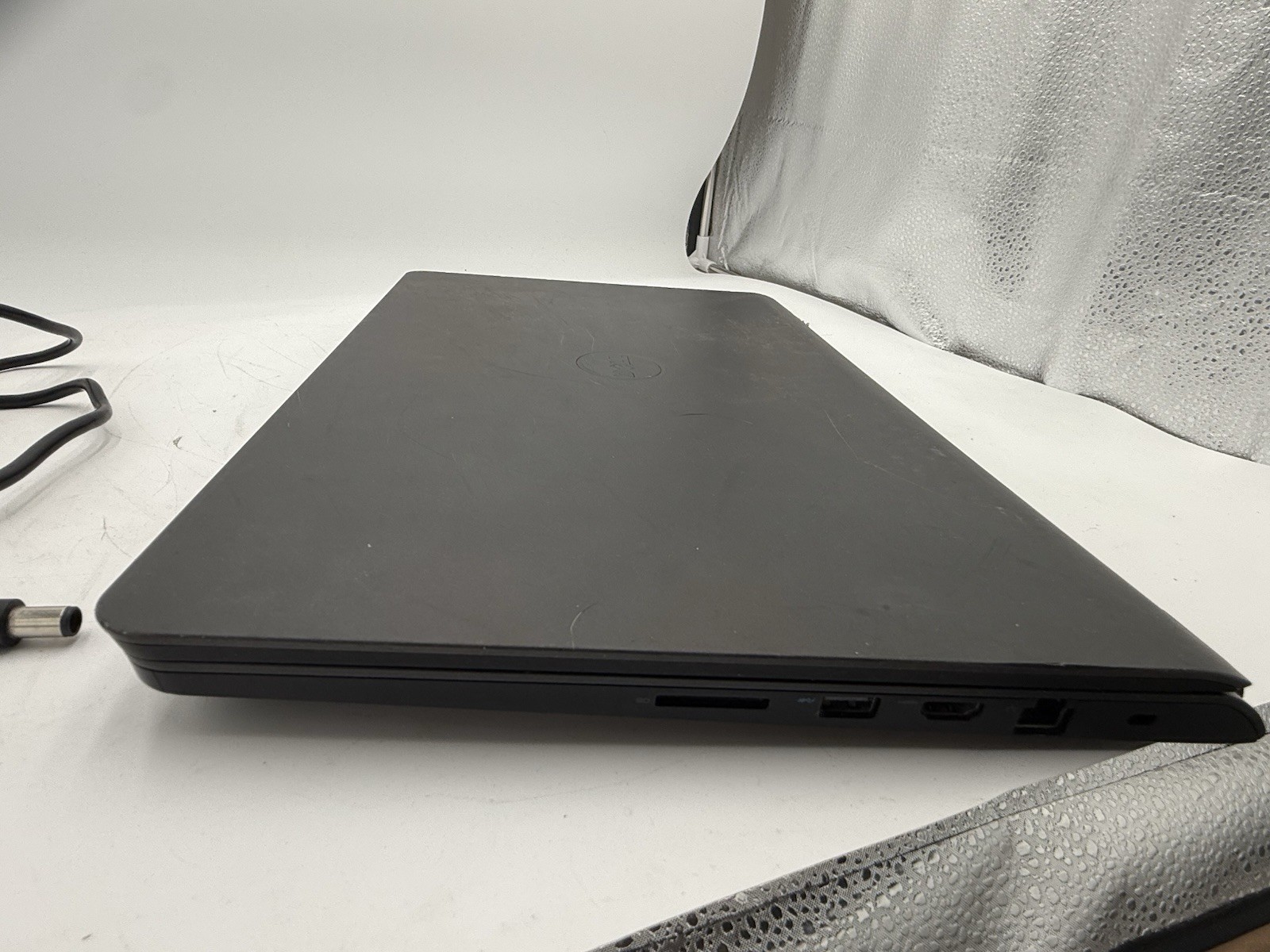 Dell Inspiron 15-7559 15.6″, i5-6300HQ, GTX 960M, NO HDD, NO RAM
