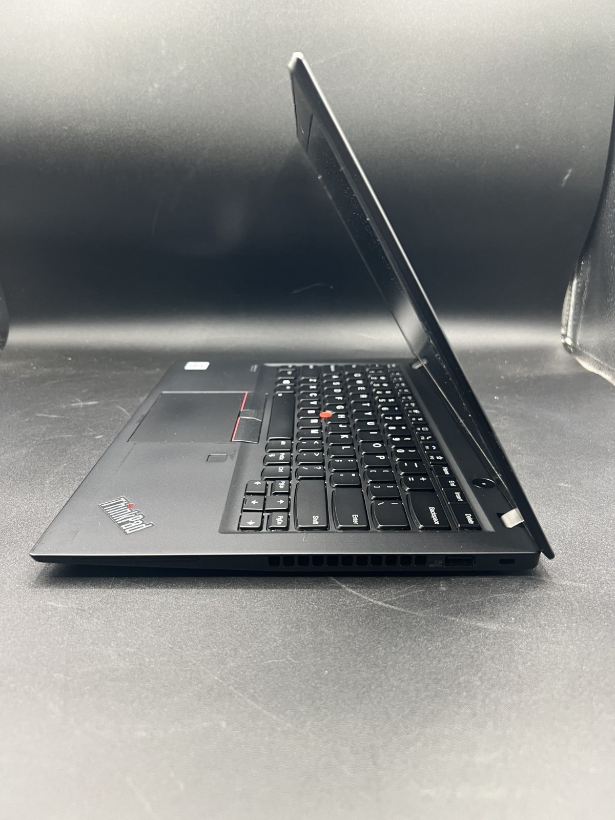 Lenovo ThinkPad T14s Gen 1 Intel i5-10210U 1.6GHz 16GB 512GB No OS
