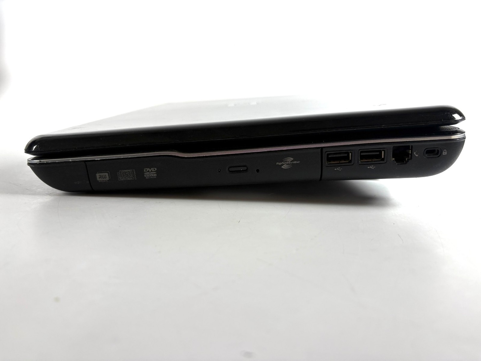 Compaq Presario CQ60 15.6″ HD 2.0GHz AMD Athlon 2GB RAM 250GB HDD Windows 7