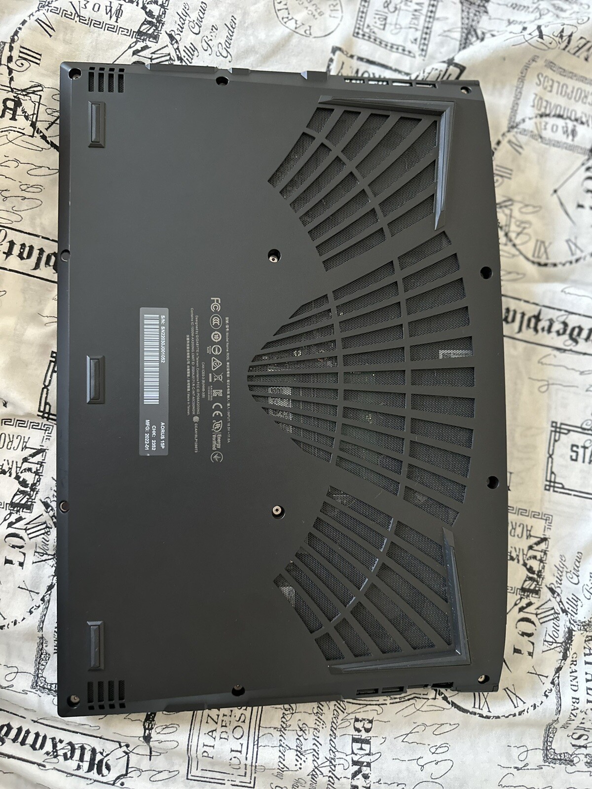 GIGABYTE AORUS 15P 15.6″ (1TB SSD, Intel Core i7 11th Gen., 4.60 GHz, 16GB)…