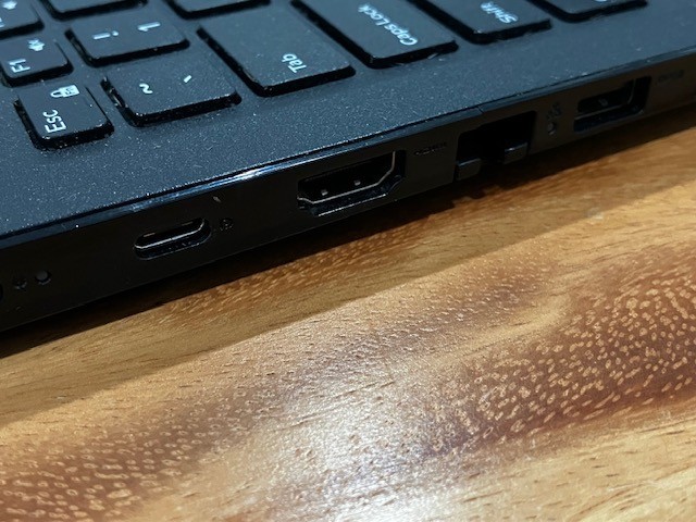 Dell Latitude 3500 15.6″ i7-8565U 512GB NVMe SSD 16GB RAM Windows 11 Pro NVIDIA