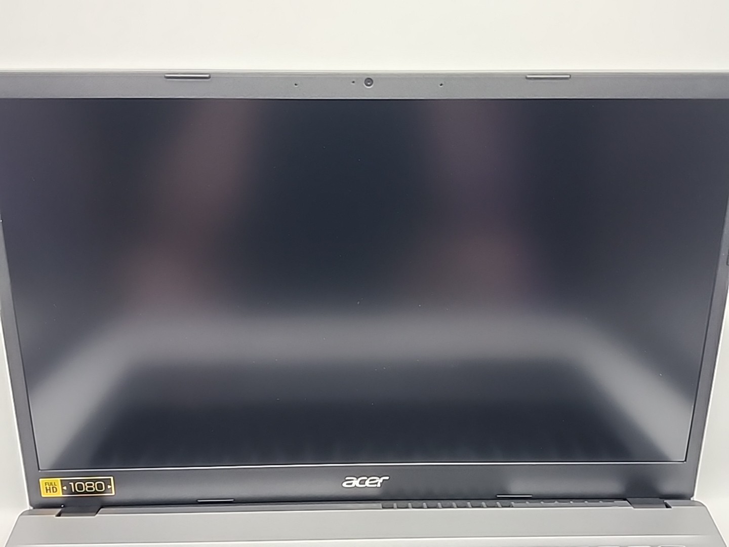 Acer Aspire Go 15 Ryzen 7 5825u 512gb SSD Windows 11 – 16gb RAM – NO CHARGER