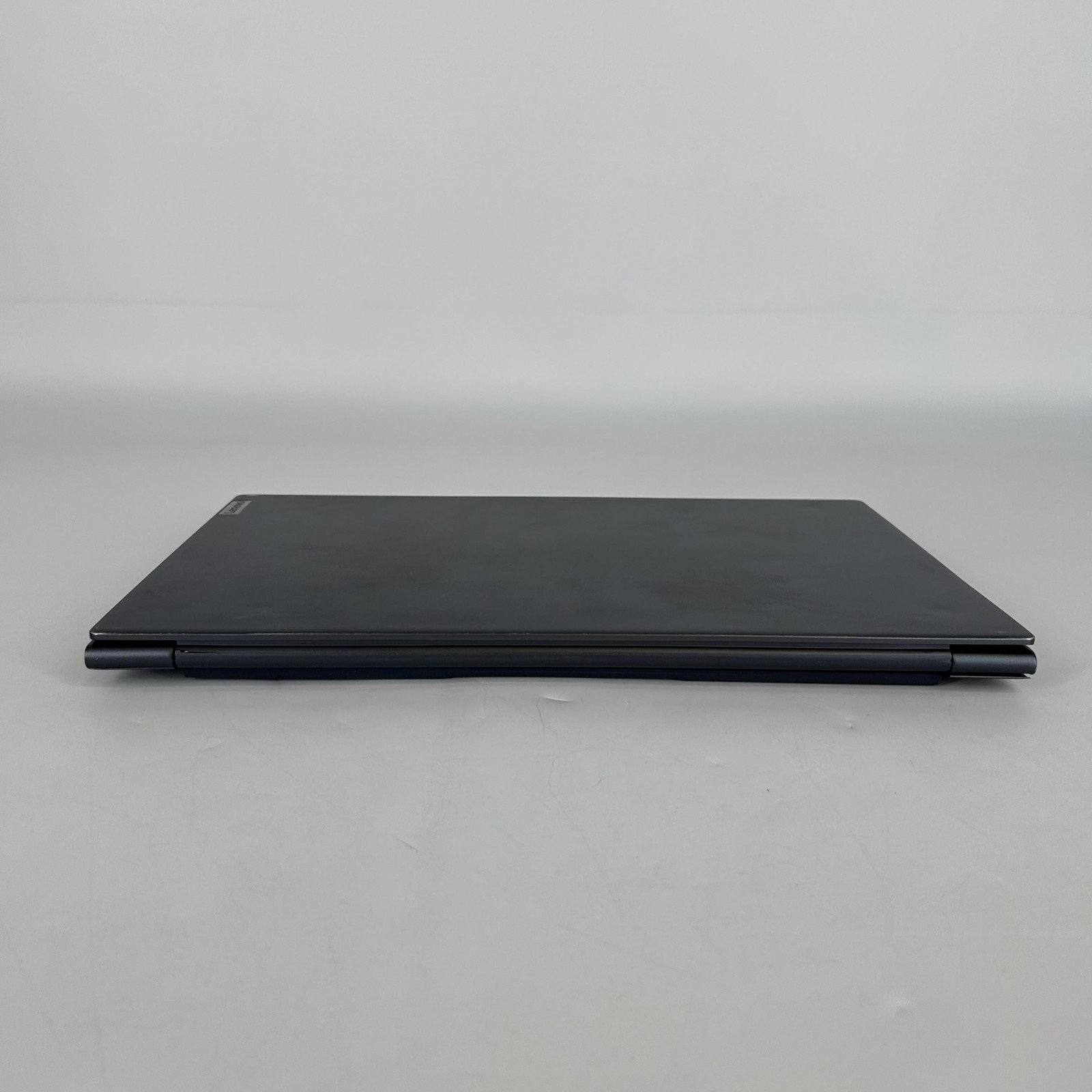 Lenovo IdeaPad Slim 7 14 Black FHD i7-1165G7 2.80GHz 16GB 512GB SSD FRAME GAP