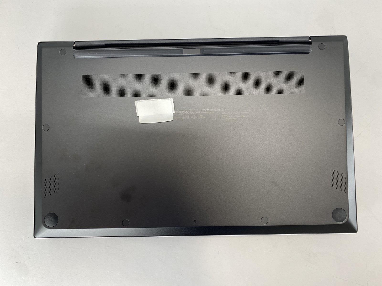 LG Laptop 15Z90T-H.AAB4U1 15.3″ Intel Core Ultra 7 255H 1TB- Gray