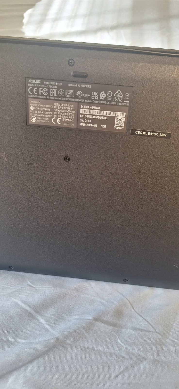 ASUS Vivobook Laptop E410K, Extremely Good Condition, with Original Charger
