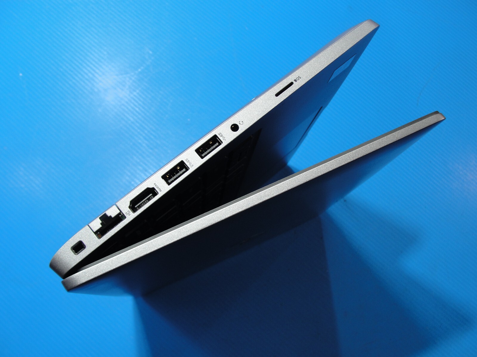 Dell Latitude 5420 14”FHD Intel Core i5-1135G7 2.4GHz 8GB 256GB SSD + Charger
