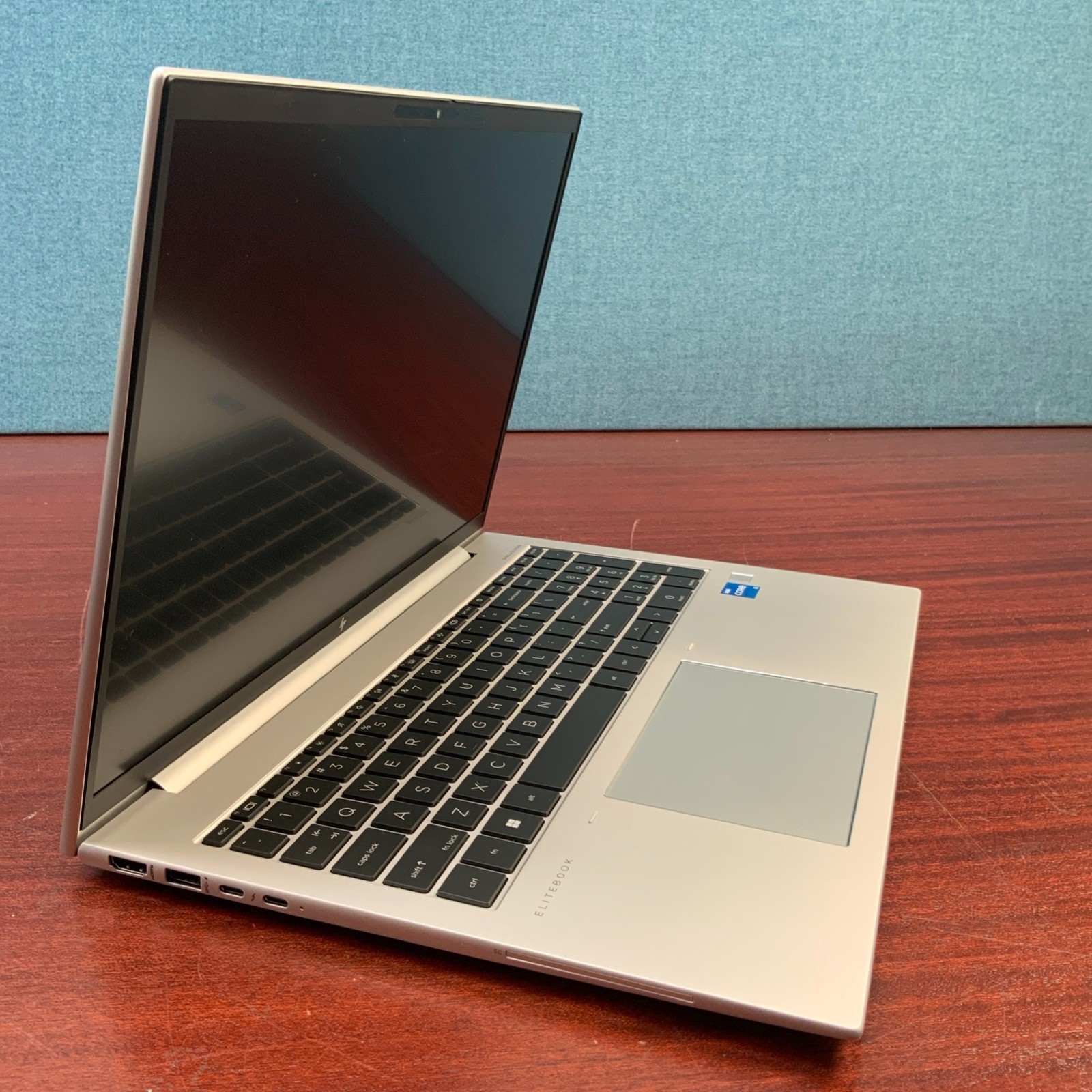 HP EliteBook 860 G10 13th Gen Intel i5-1335U 16GB RAM 512 GB SSD Win 11 Pro