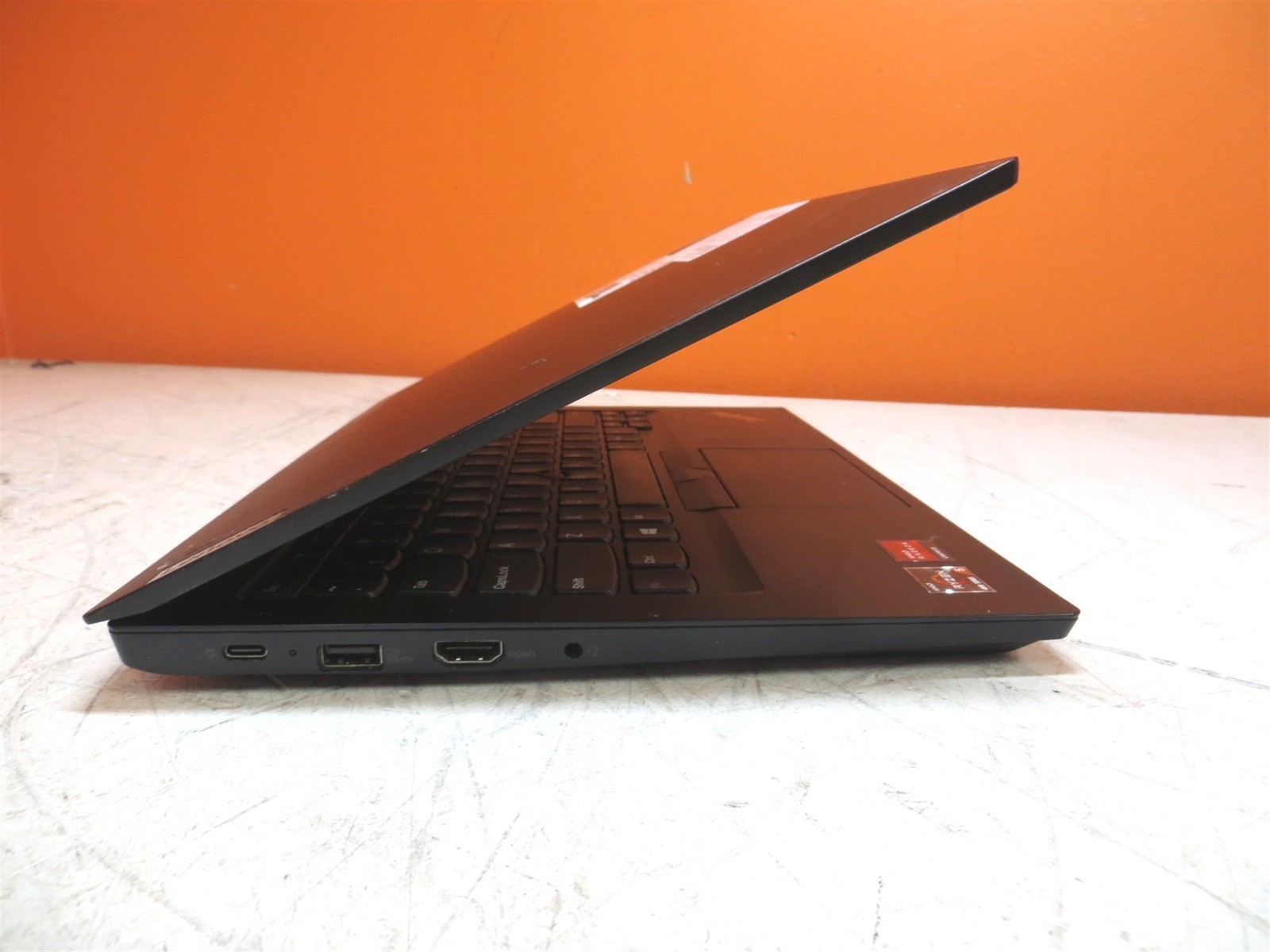 LCD Issues Lenovo ThinkPad E14 Gen 2 AMD Ryzen 5 4500U 2.3GHz 16GB 256GB SSD