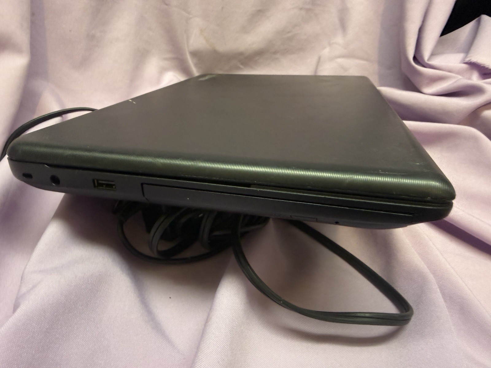 TOSHIBA 15.6″ Satellite C55-A5310 Laptop Windows 8.1 Core 13 For Parts or Repair