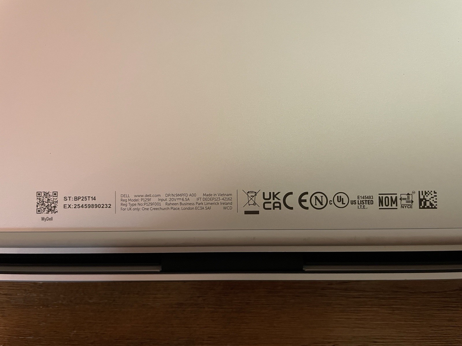 Dell XPS 16 9640 16″ FHD+ ULTRA 9 185H 1TB 32GB RTX 4060 8GB Backlit 120Hz wCASE