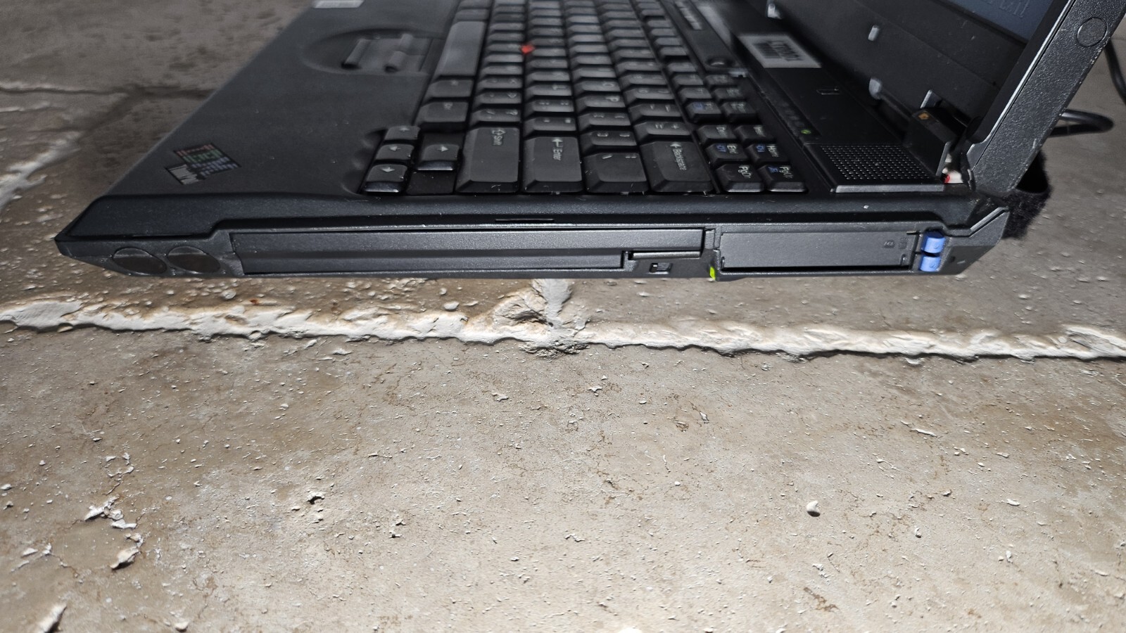 Vintage IBM Thinkpad A20m Laptop For Parts
