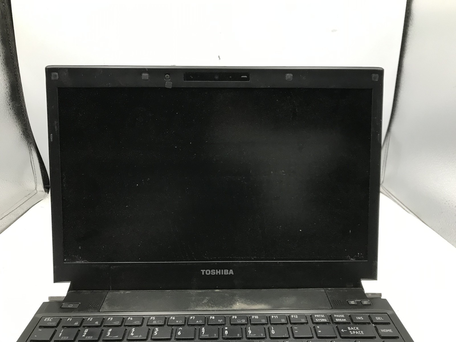 TOSHIBA PORTEGE R930 S9321 -FOR PARTS/NO BOOT- INTEL I5 3340M – 4GB RAM -READ-BB