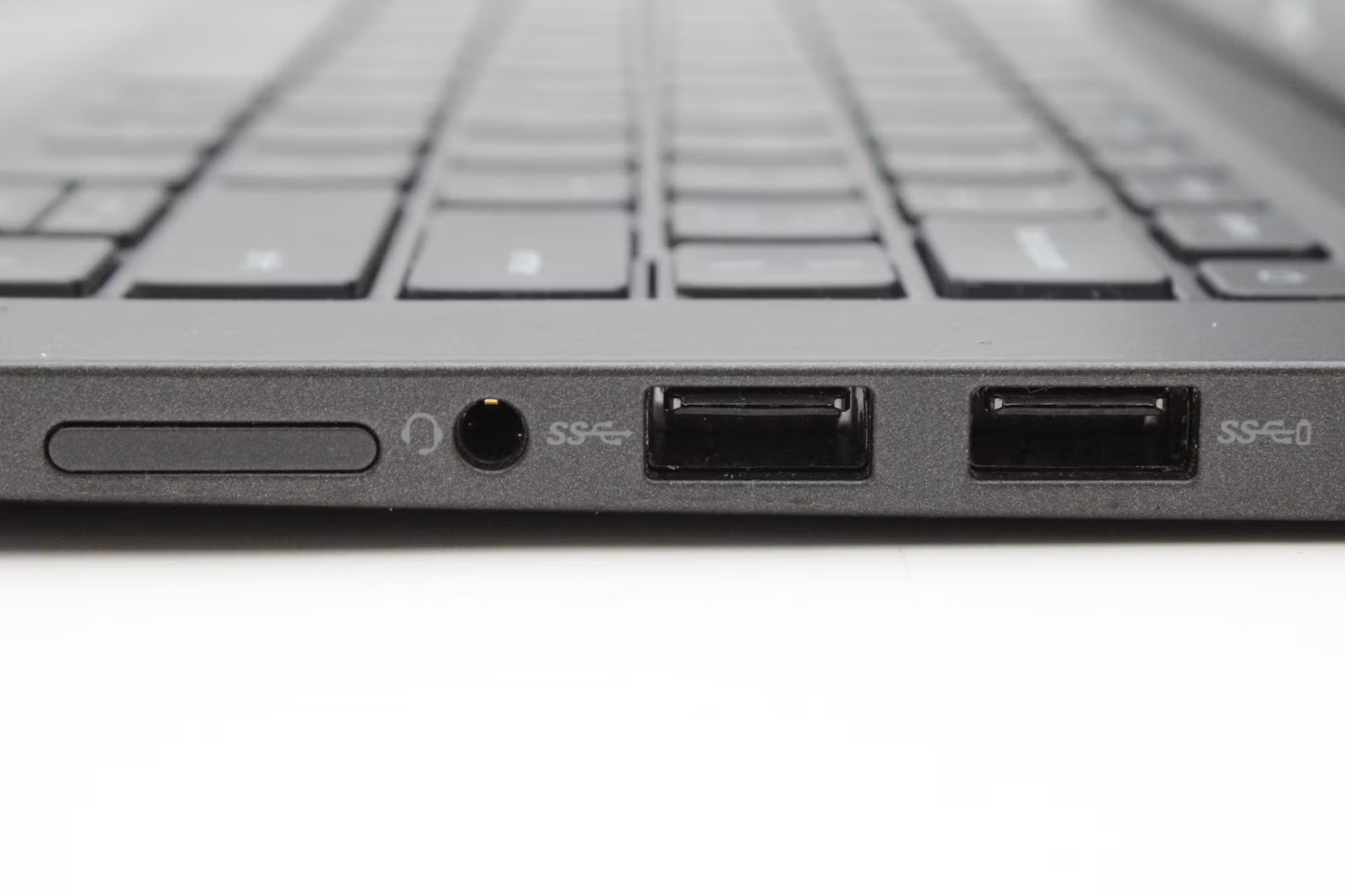 Dell Latitude 7410 Used 14″ i5-10310U, 16GB RAM, 256GB NVMe