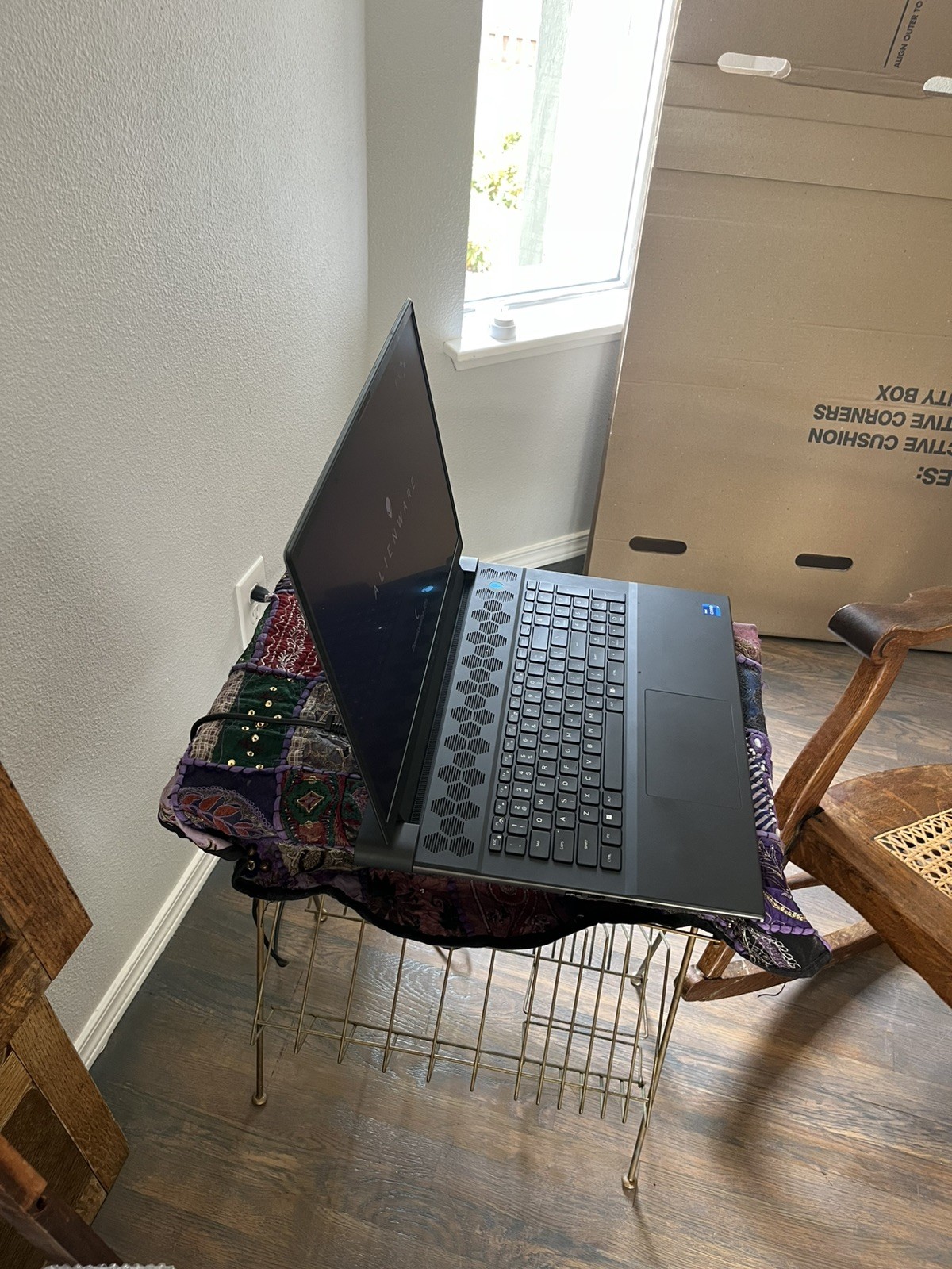 laptop gaming-Alienware m18 R2- i7 14th gen,-64GB RAM, 1TB SSD, NVIDIA 4060
