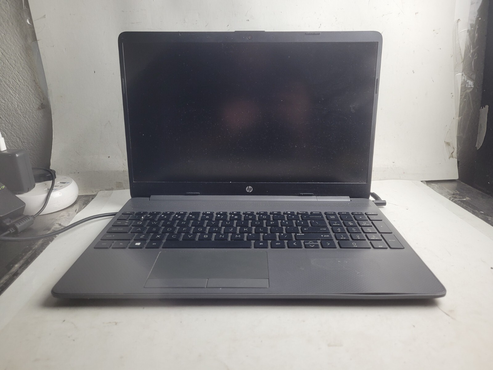 HP 255 G8 w/AMD Ryzen 3 3250U, 4GB RAM, 15″ Laptop for Parts #2377