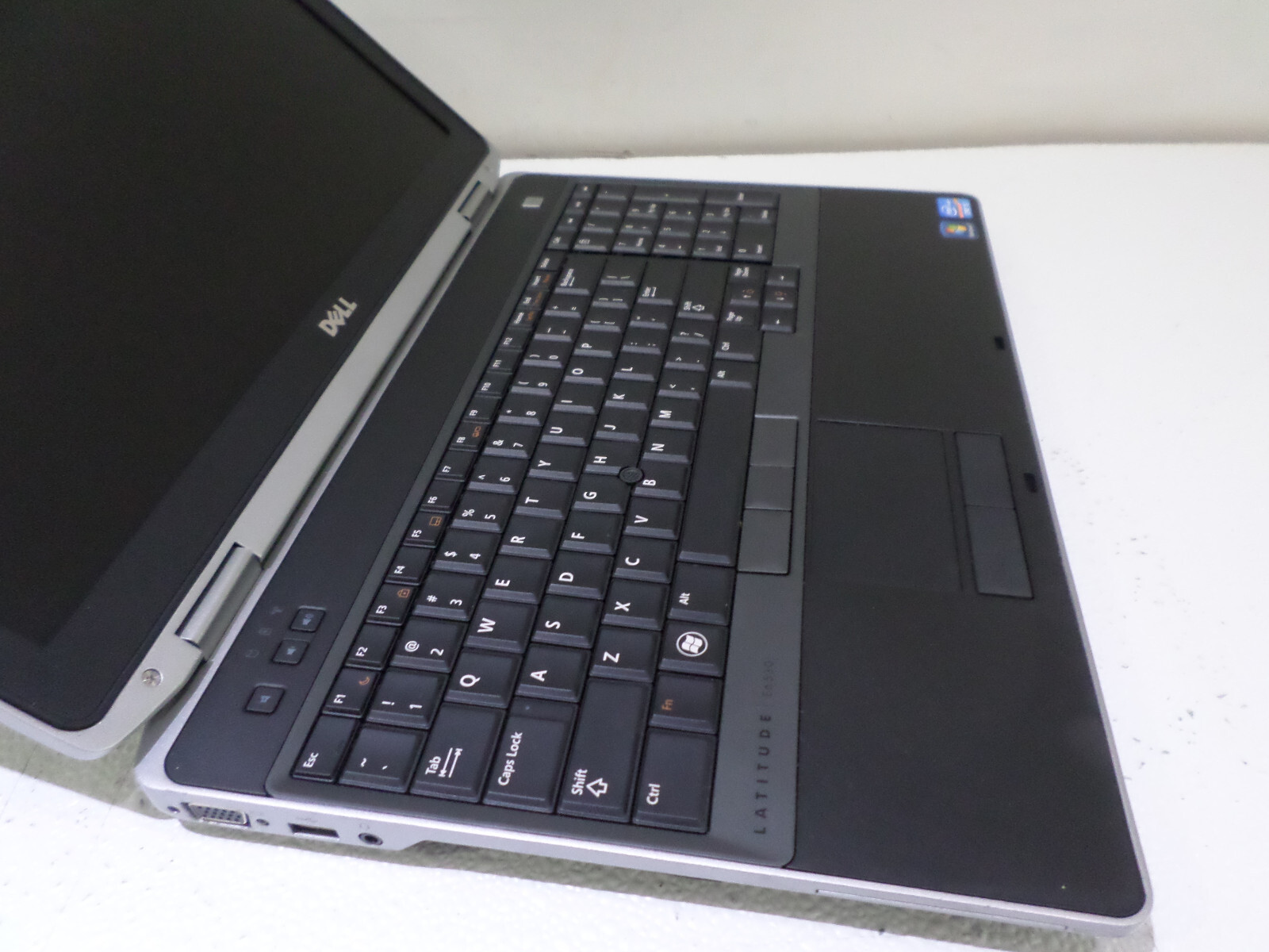 Dell Latitude E6530 – Intel Core i5-3210M, No RAM/HDD/Bat, Dead Pixels – PARTS