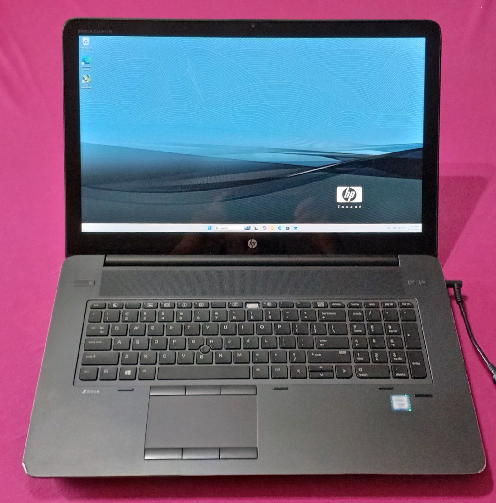 HP ZBook 17 G3 laptop E3-1535M 2.9-3.8Ghz 32GB 512GB NVIDIA P3000 Touchscreen