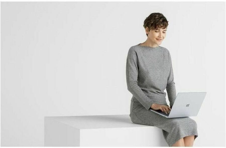 New Microsoft Surface Laptop 6 15″ Intel Ultra 7 165H 32GB RAM 1TB SSD Platinum