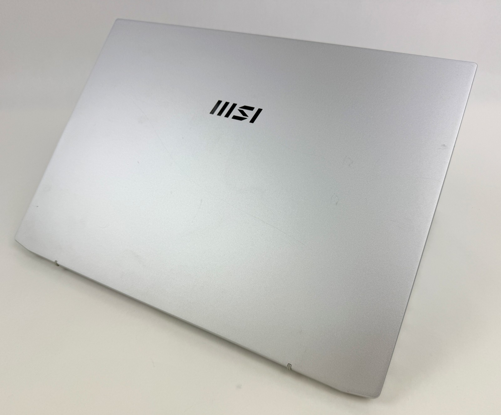 MSI Prestige 16 EV0 A13M280US 16″ 2560×1600 i7-1260P 16GB 1TB SSD W11P