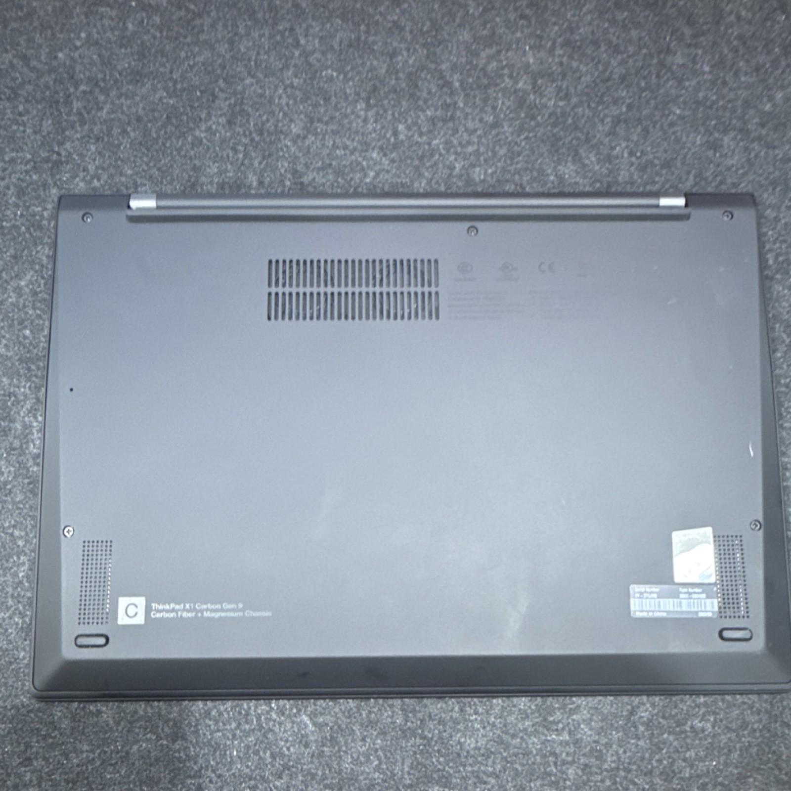 Lenovo ThinkPad X1 Carbon Gen 9 i7 32GB RAM 1TB SSD 14” Win 11 Pro