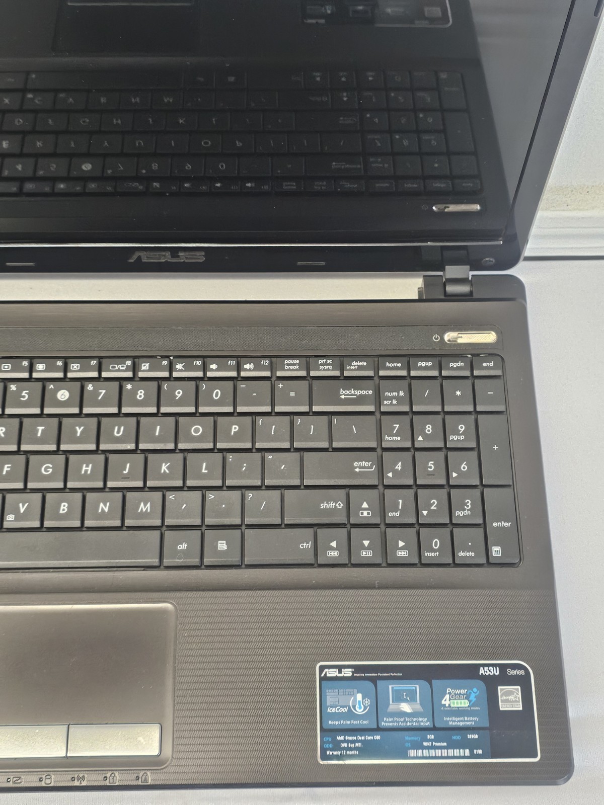 ASUS A53U Laptop – AMD Brazus C60 – 6GB RAM – 500GB HDD – NO BATT – Windows 10