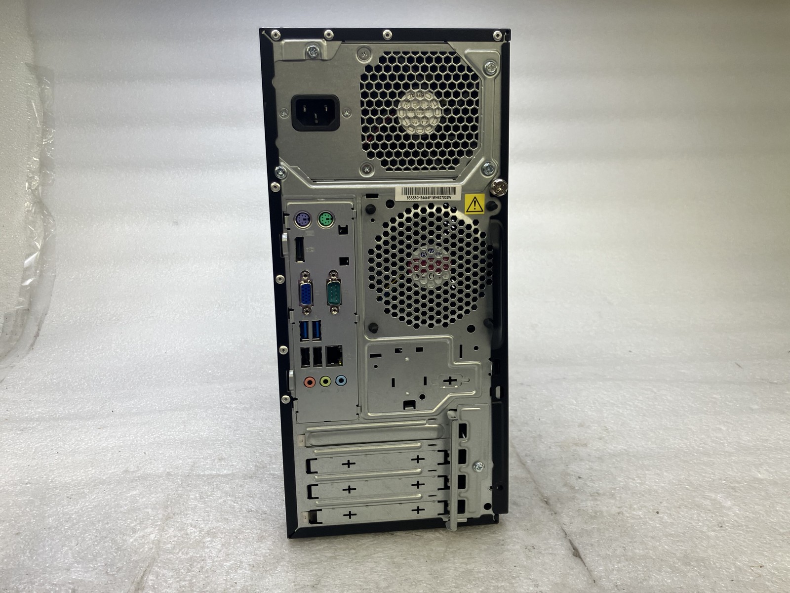 Lenovo 10GR0023US Core i5-6400 2.7GHz 16GB RAM NO HDD NO OS Good