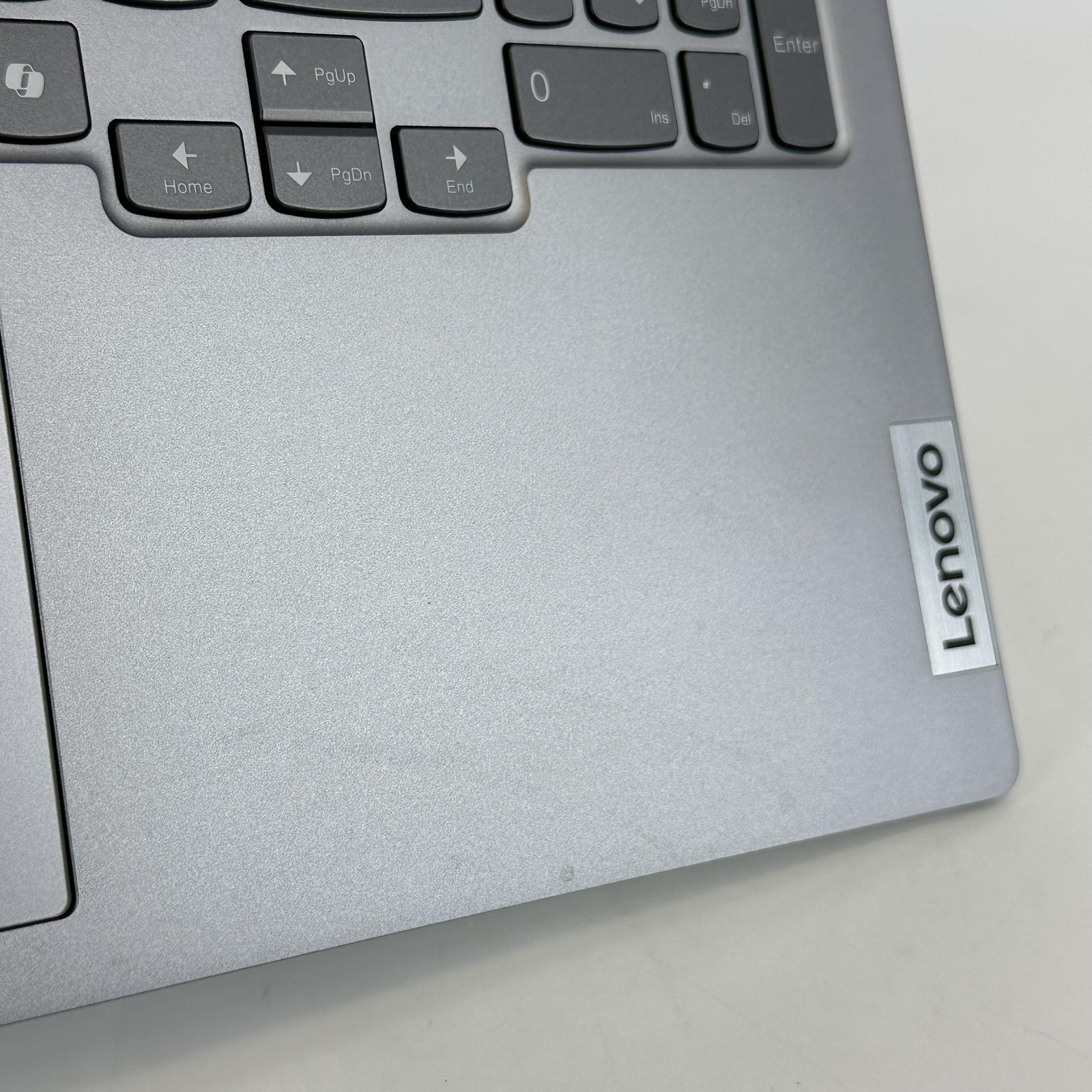 Lenovo IdeaPad Pro 5i 16 2K TOUCH 2.3 GHz Ultra 9 185H 32GB 1TB SSD RTX 4050