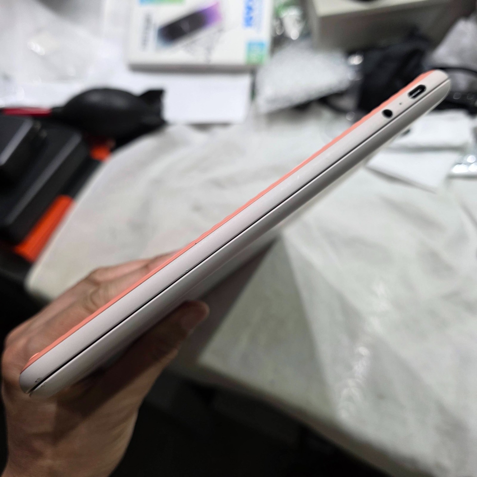 Google Pixelbook Go – NOT PINK – Chromebook 4K/UHD TOUCH i7-8th Gen 16GB 256GB