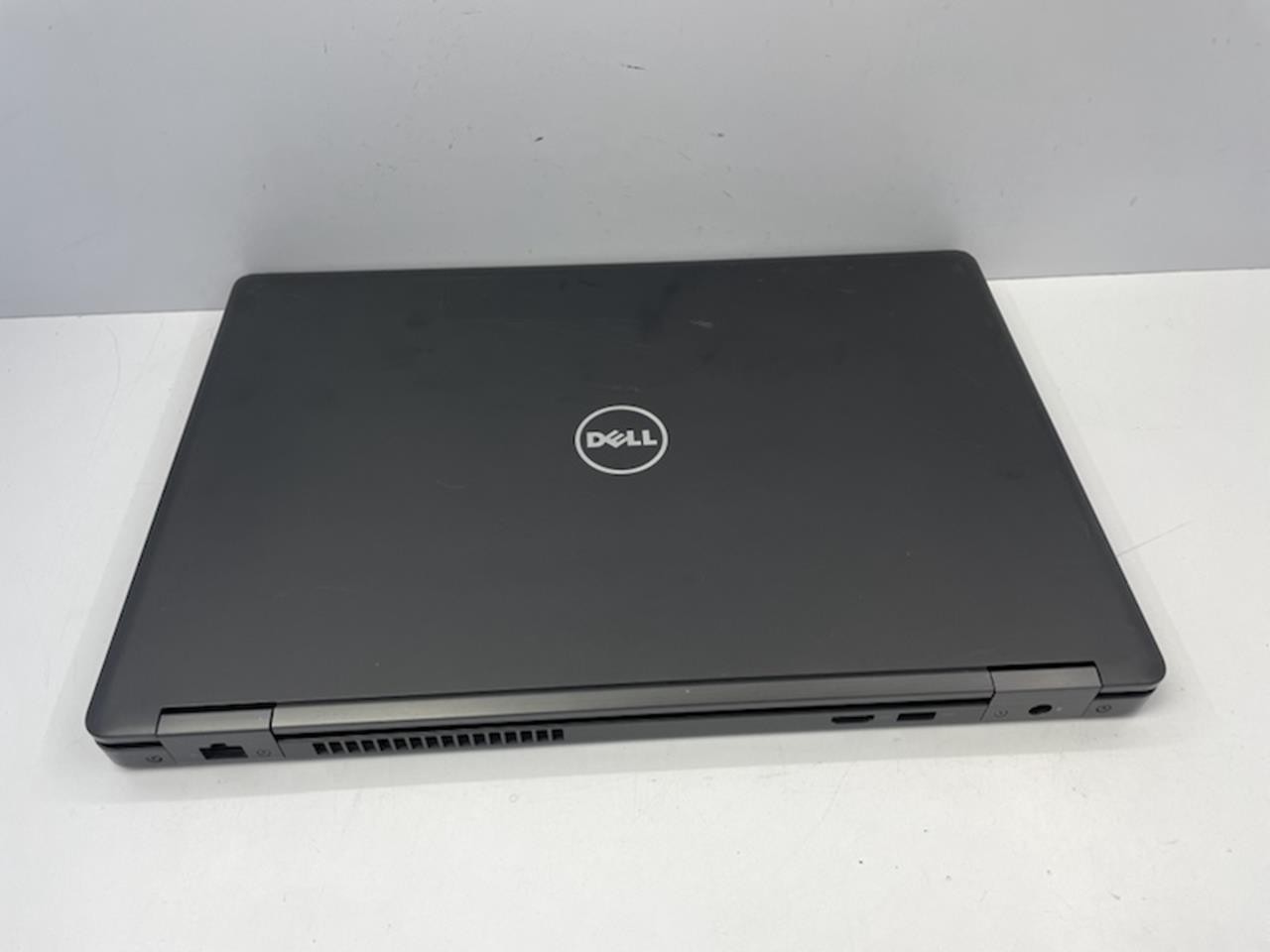 DELL PRECISION 3520 Laptop w/ Intel Core i5-7440HQ 2.80 GHZ + 16 GB | No HD / OS
