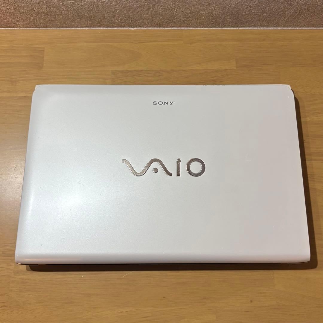 SONY VAIO SVE151B11N Tested Core i7 8GB 700GB HDD 15.5″ Windows 10 Laptop