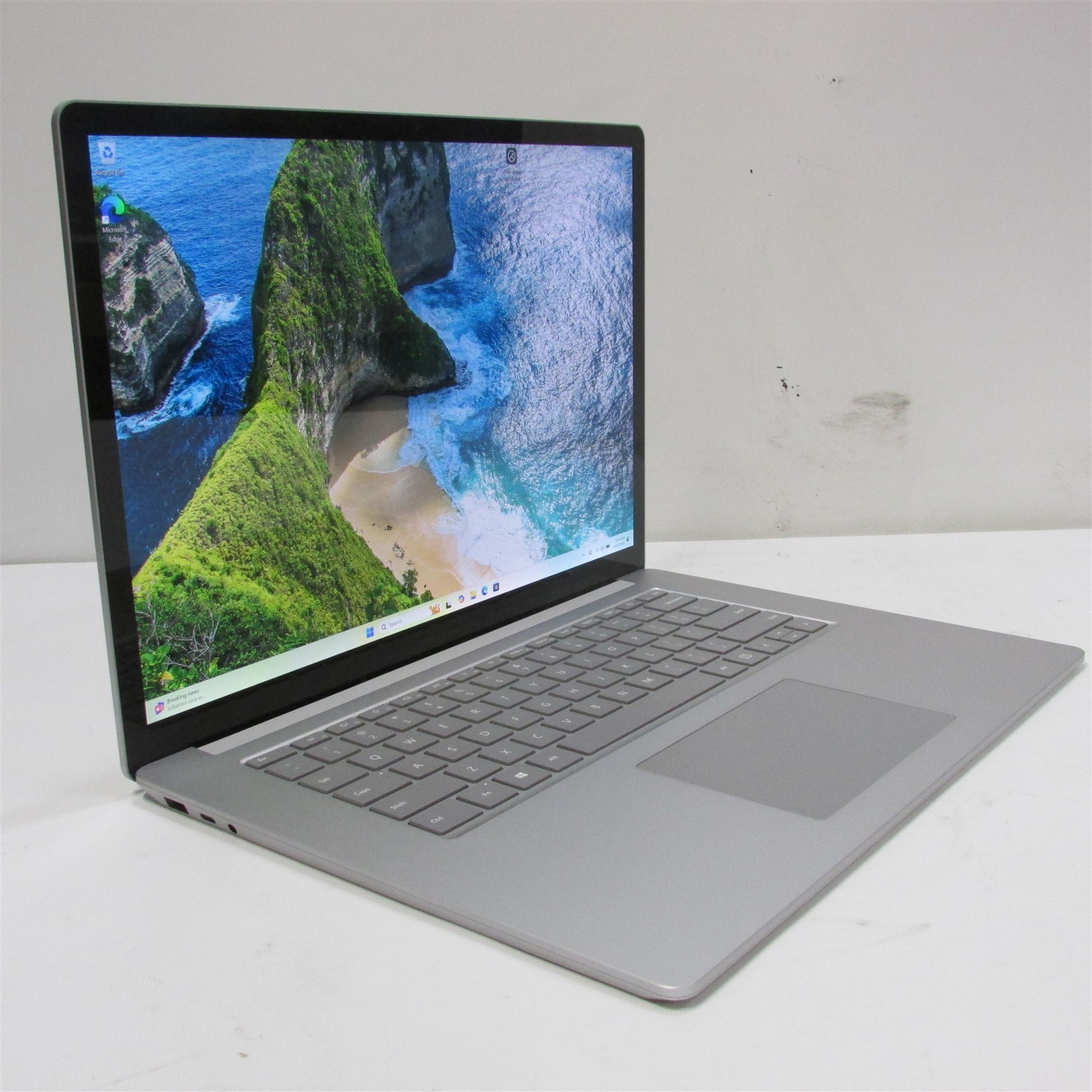 Microsoft Surface Laptop 4 1979 i7-1185G7 3.0GHz 16GB RAM 256GB 15″ Win 11 Pro
