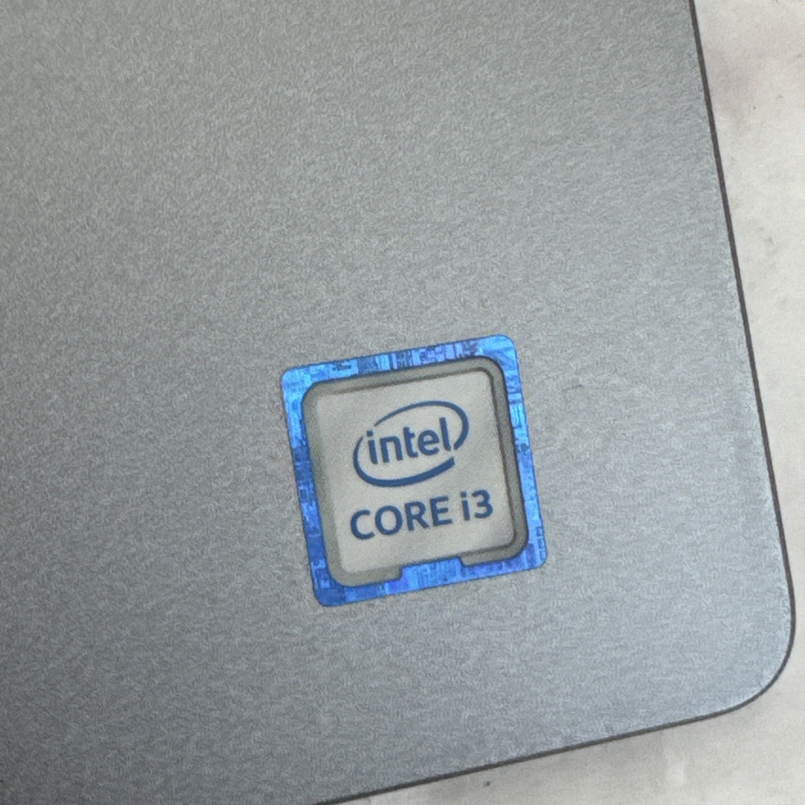 Dell Latitude 3310 2-in-1 13.3″ i3-8145U @2.10GHz 8GB RAM No SSD/OS/BIOS LOCKED