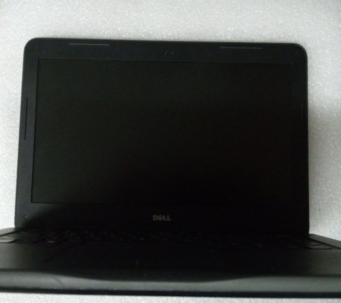 Dell Latitude 3380 Intel Core i5, 7200U @2.5 GHz 8GB RAM 128GB SSD WEBCAM