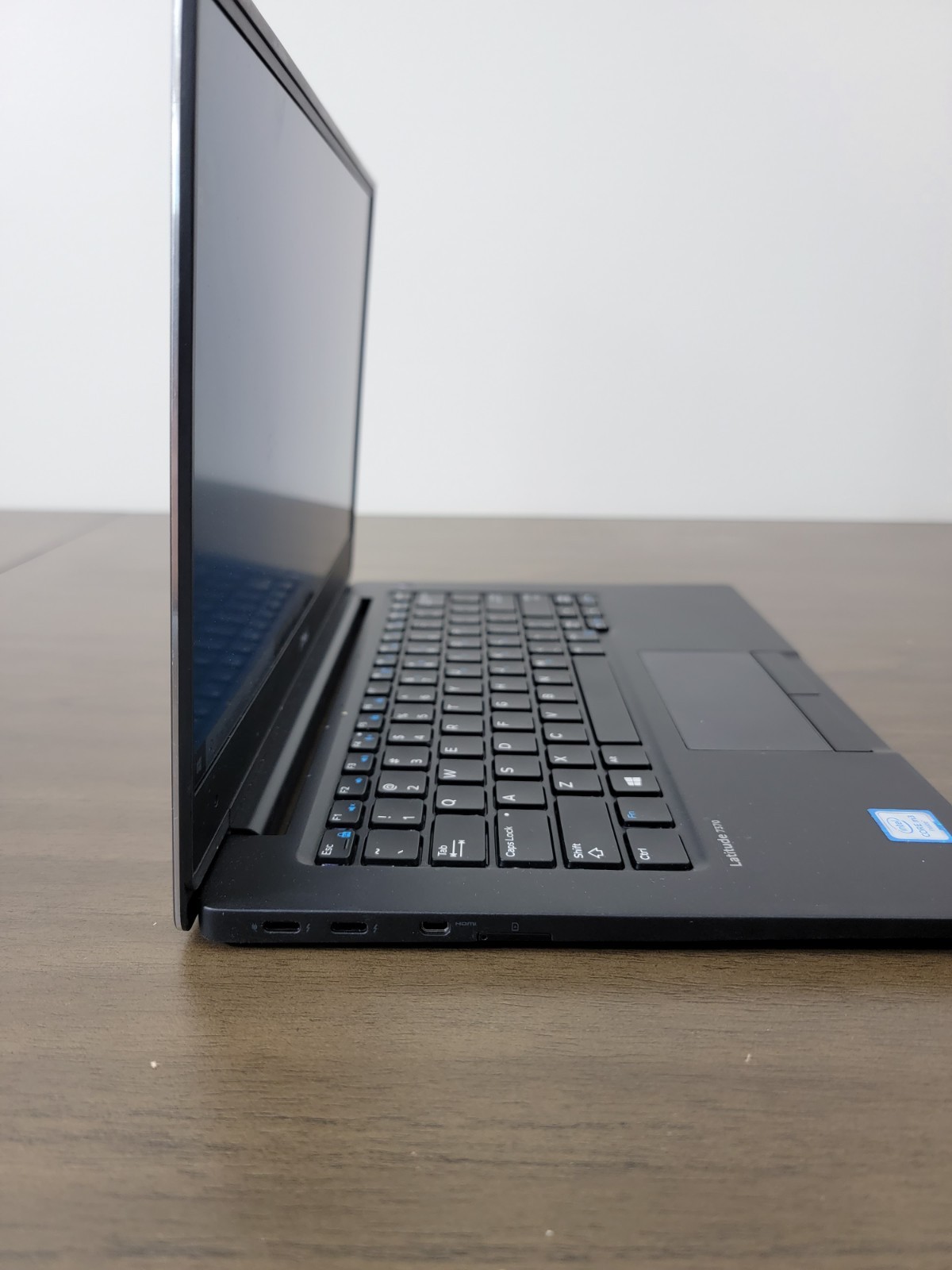CLEAN Dell Latitude 7370, Intel M3-6Y30, 4 GB Ram, 128GB SSD Windows 11 Pro
