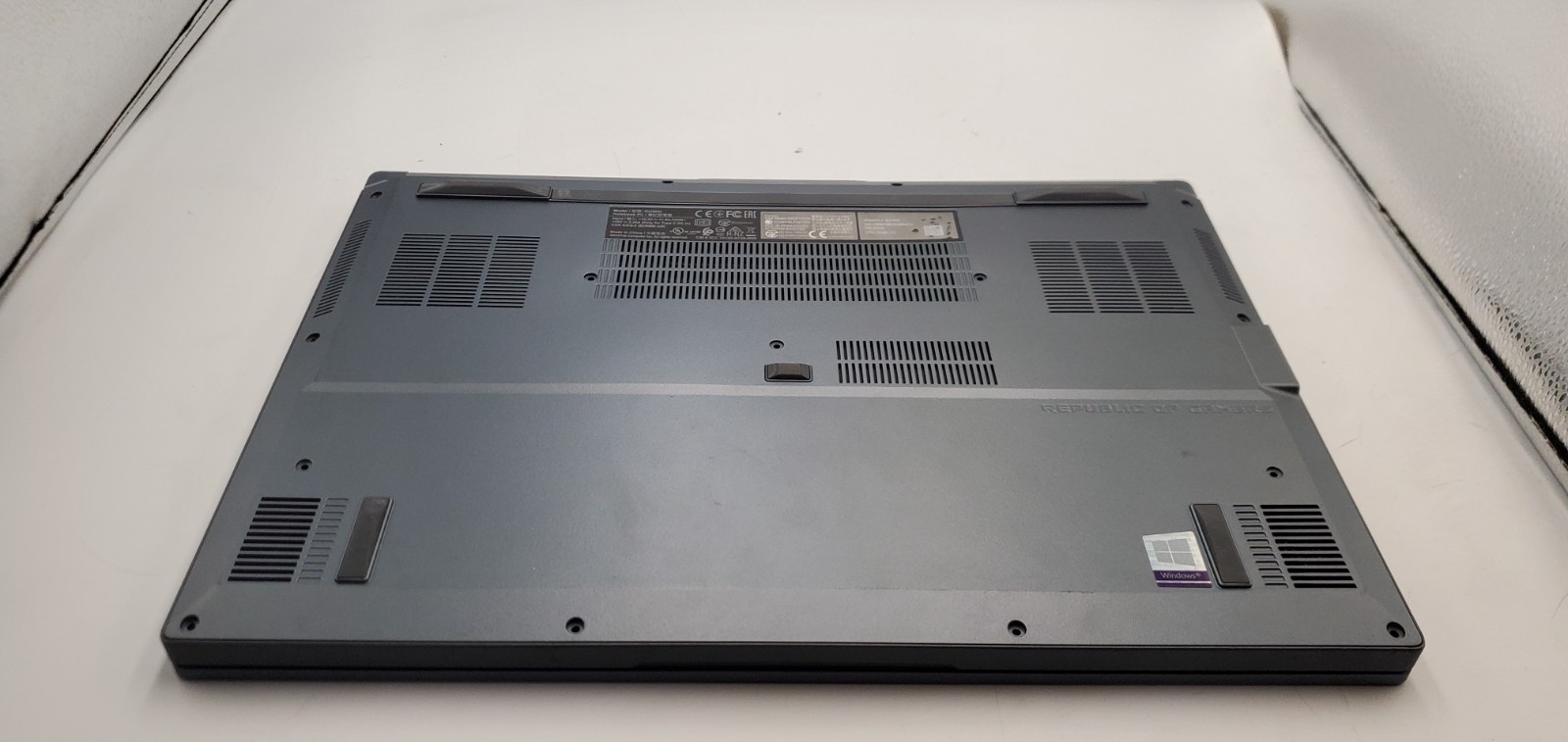 Asus ROG Zephyrus M GU502G Laptop i7-9th Gen No SSD/RAM/AC/Doesn’t Boot