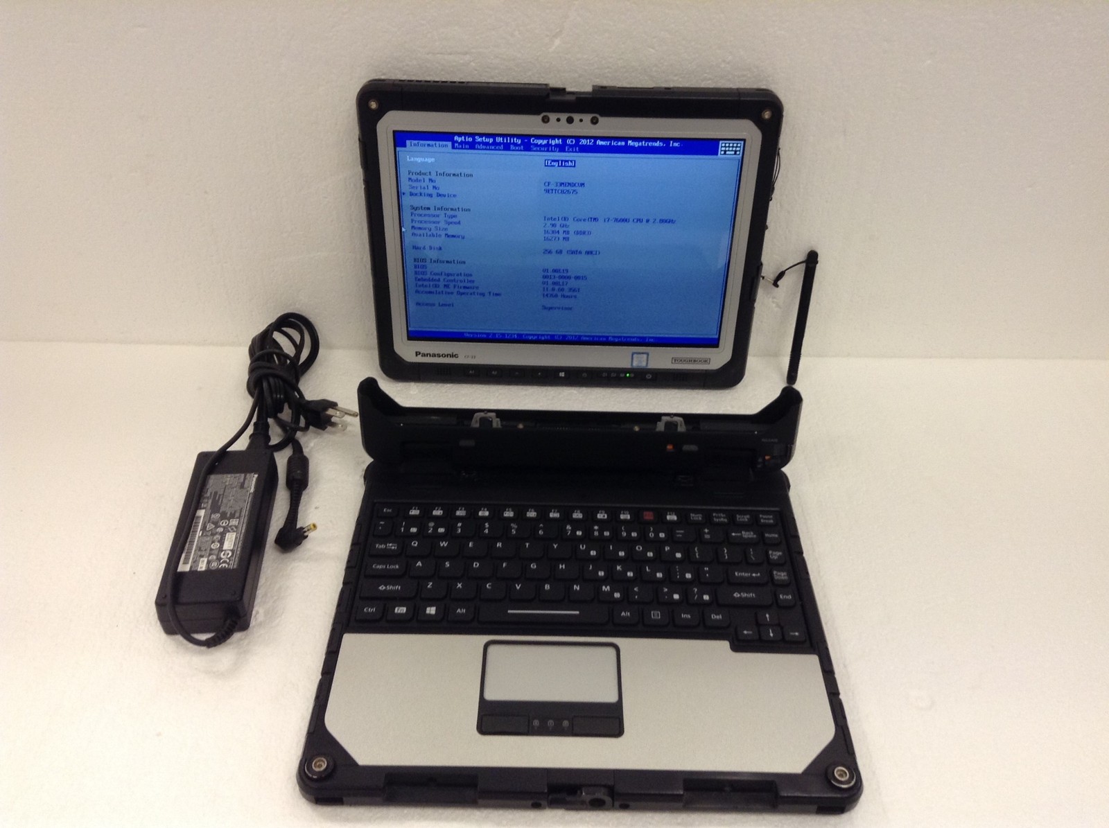 Panasonic Toughbook CF-33 MK1 i7-7600U 16GB 256GB SSD Touch, 2x Battery, 14K HRS