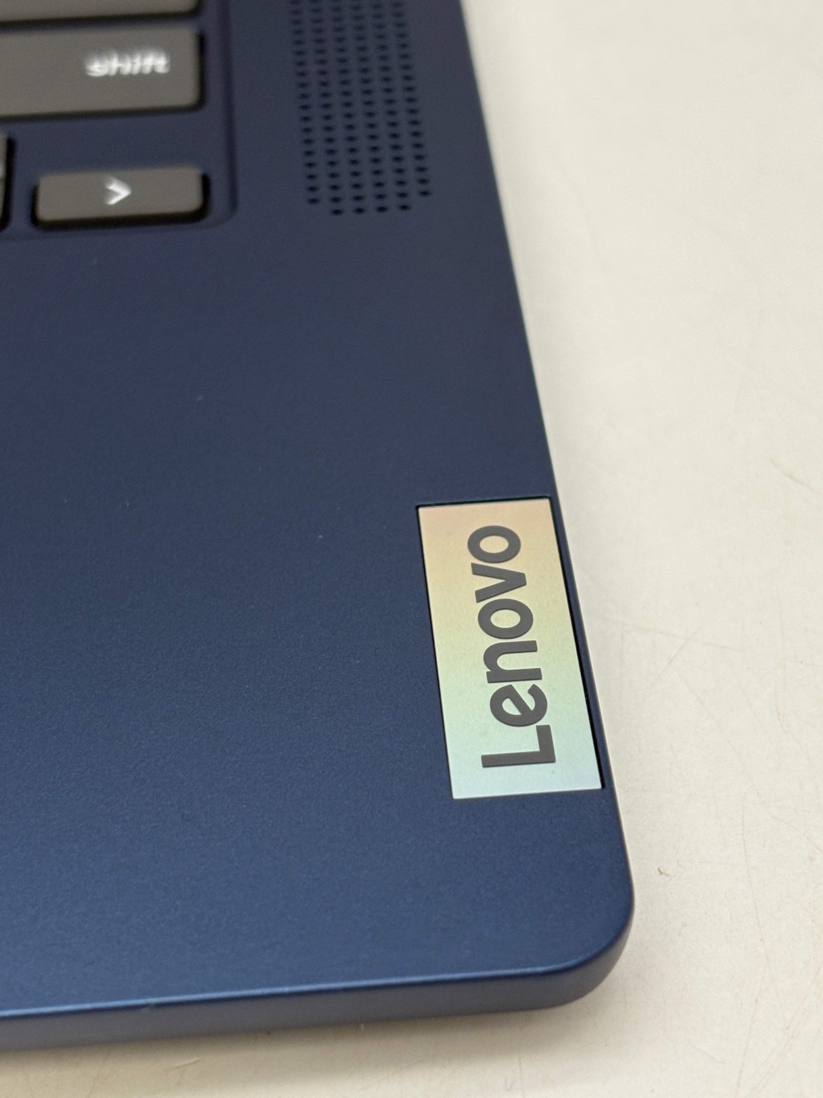 Lenovo IdeaPad Slim 3 Chromebook 14M868 14″ Kompanio 520 4GB 64GB Used