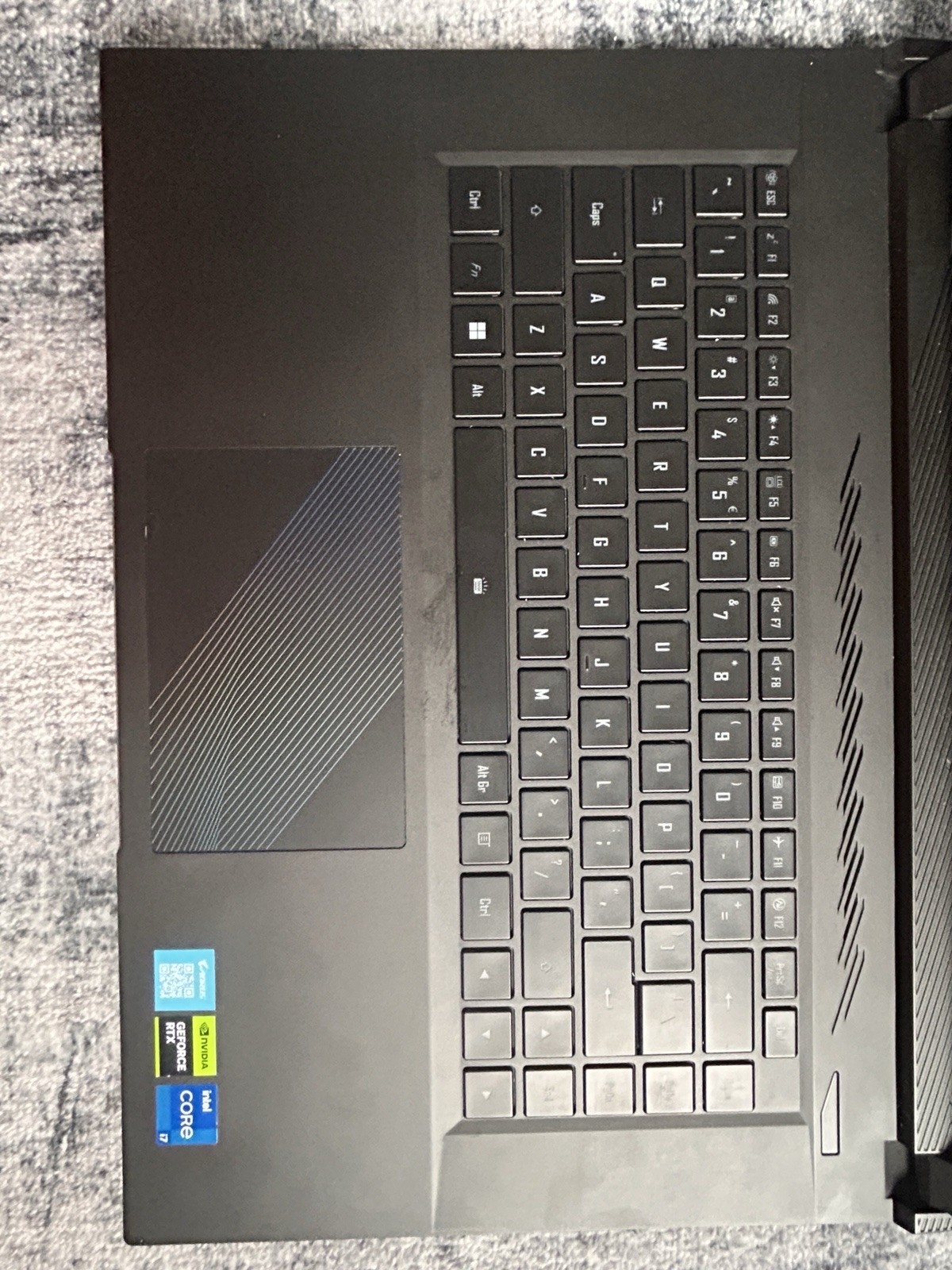 GIGABYTE AORUS 15 i7-13700H, RTX 4070, 16GB DDR5 1TB SSD, 15.6” QHD 165Hz, Win11