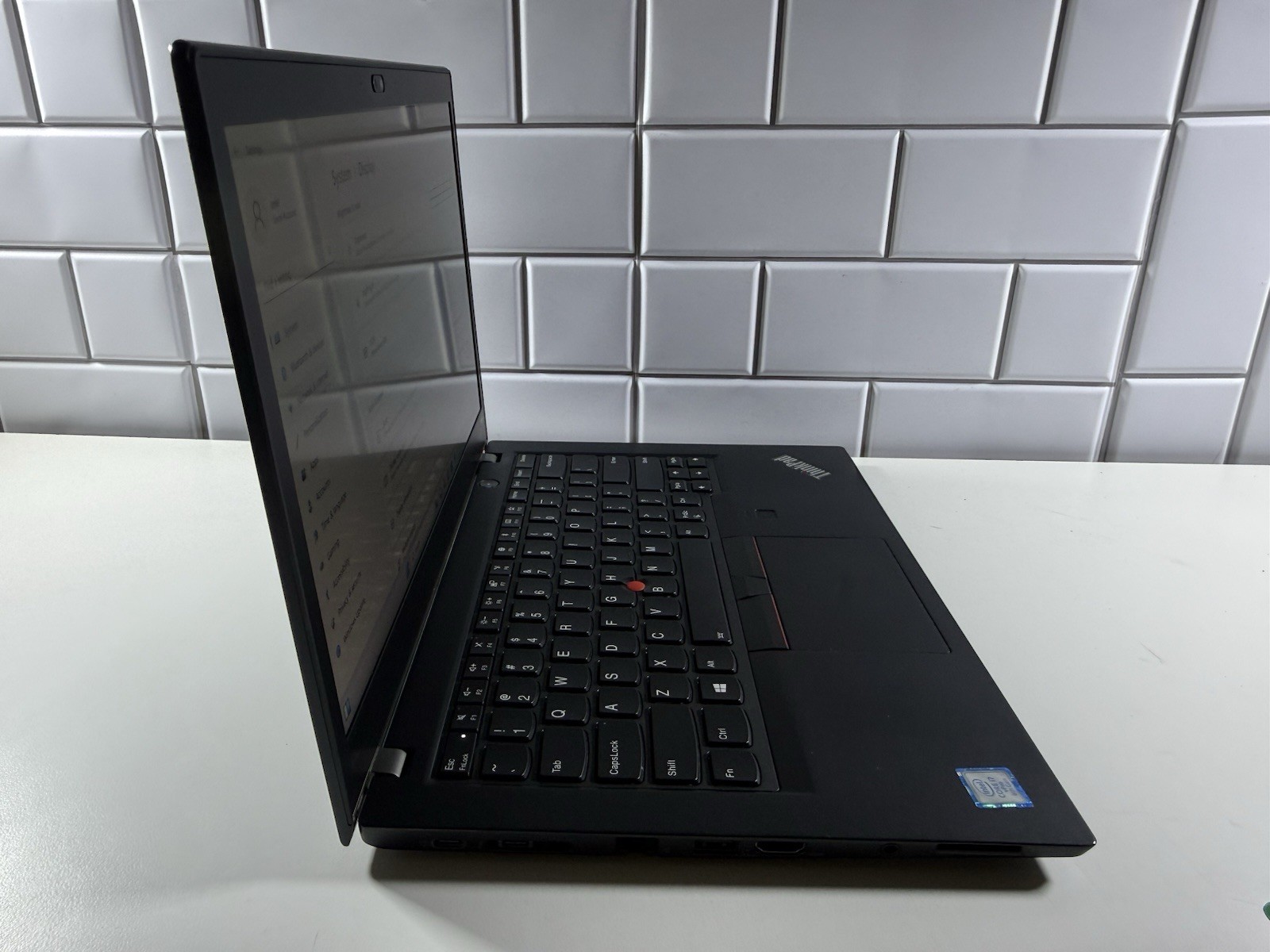 Lenovo ThinkPad T480s 14″ FHD i7-8550U 8GB RAM 512gb NVME WIN 11 PRO TOUCH