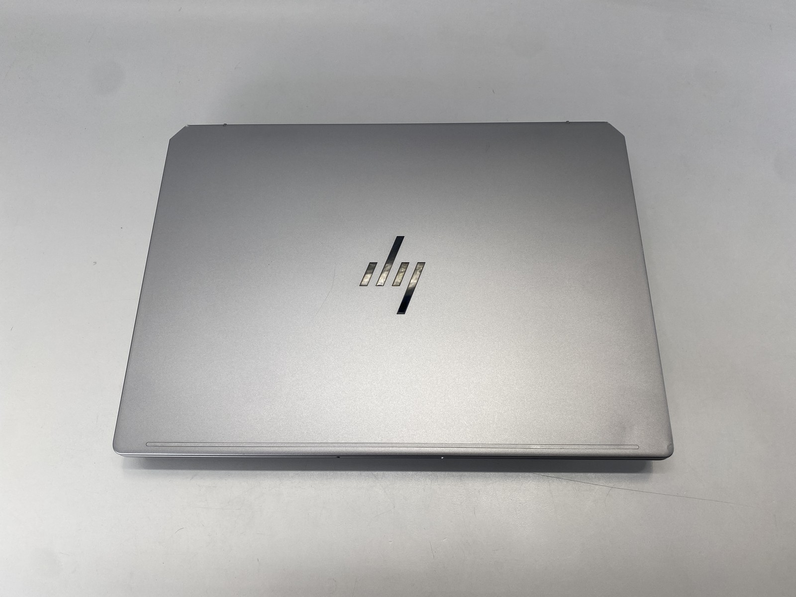 HP Laptop Omnibook Ultra 14-FD0013DX 14″ AMD Ryzen AI 9 365 1TB- Silver