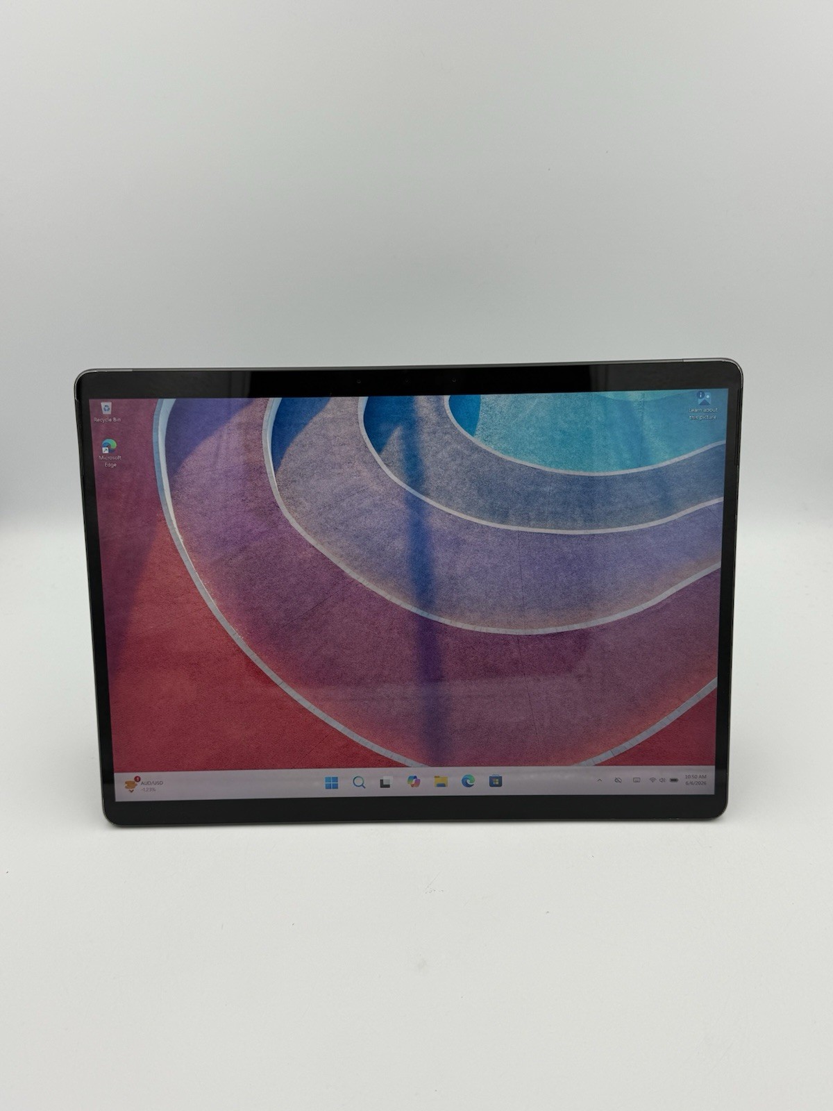 Microsoft Surface Pro 8 13” – i5 11th Gen | 8GB RAM | 256GB SSD (READ DESC) 39C