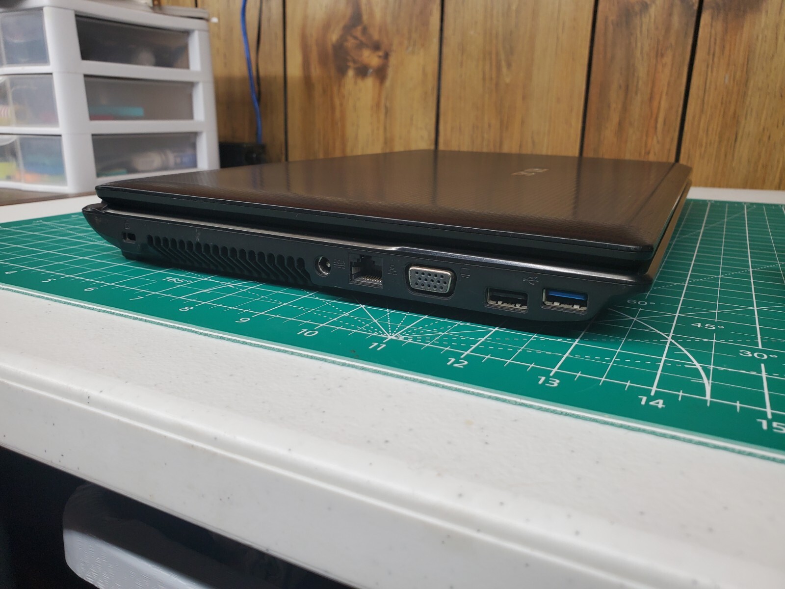 ASUS K84L-4KVX Laptop. 14.1″, windows 10, 128gb ssd, 4gb ram, i3-2330m cpu